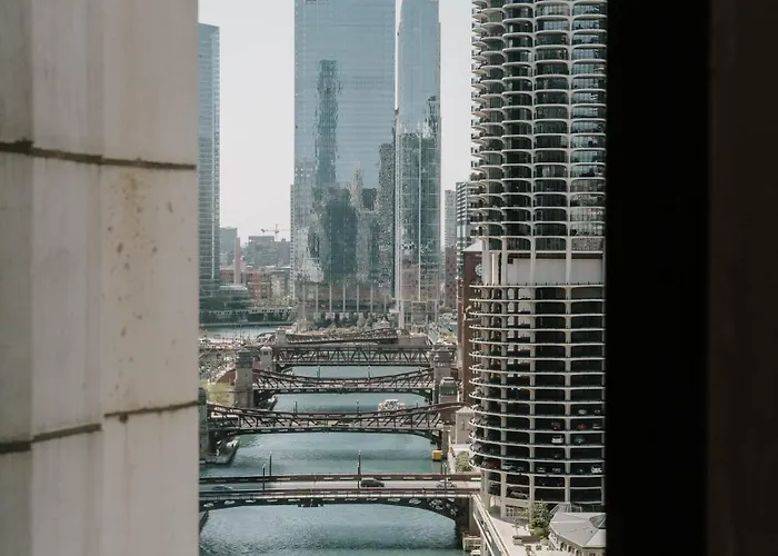 Hotel Club Quarters Wacker At Michigan, 4*