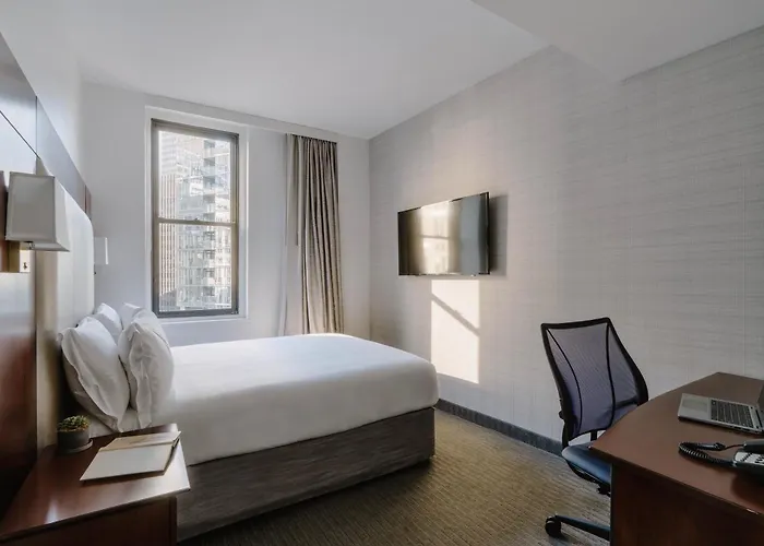 Hotel Club Quarters Wacker At Michigan, 4*