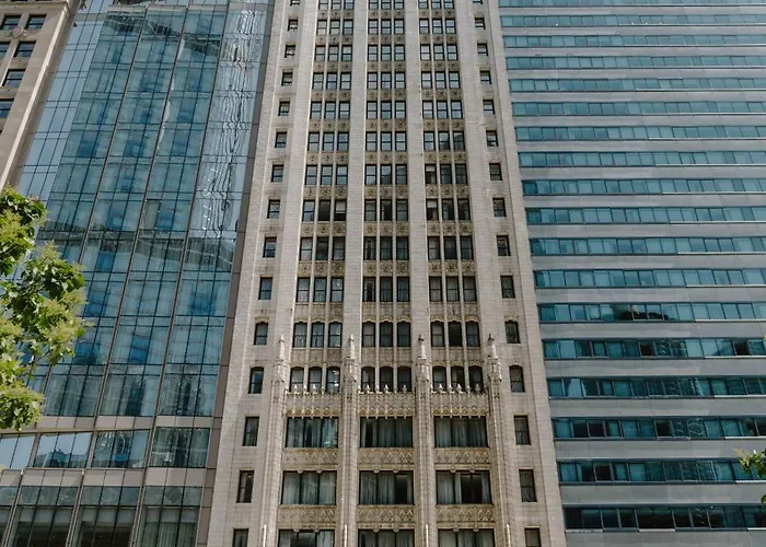 Hotel Club Quarters Wacker At Michigan, Chicago