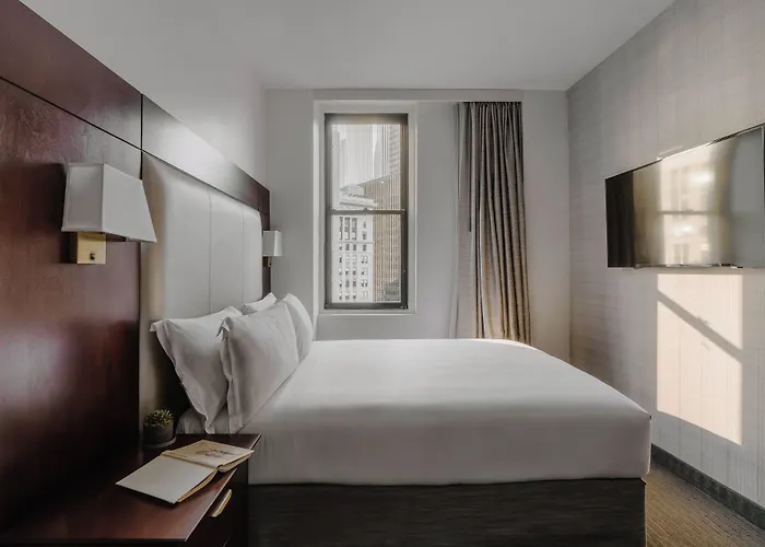 Hotel Club Quarters Wacker At Michigan,